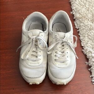 Women's White Nike Sneakers snake prints